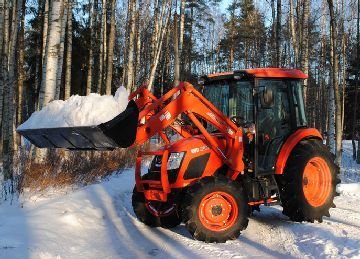 Який трактор краще для прибирання снігу?