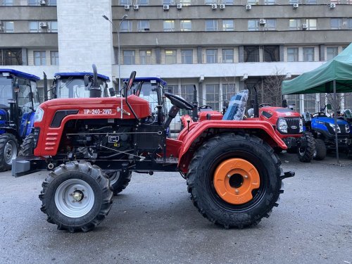Мінітрактор Forte ТР-240-2WD