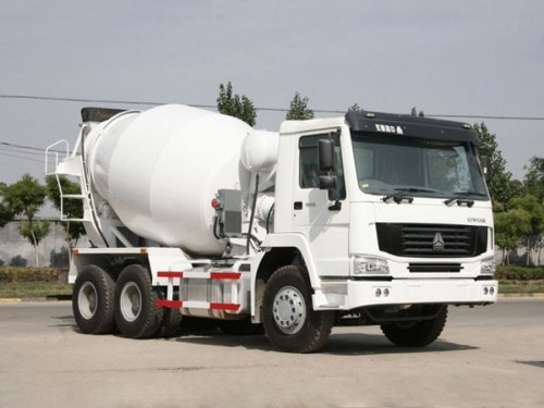 Бетономешалка HOWO A7