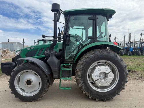 Трактор ДТЗ 1304