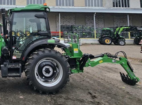 Задній навісний екскаватор  TZ04D