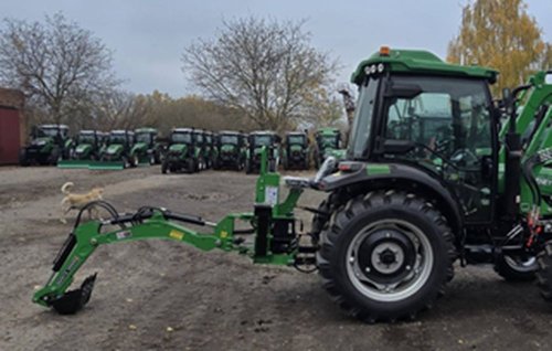 Задній навісний екскаватор  TZ08D