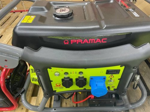 Бензиновий генератор Pramac WX7000
