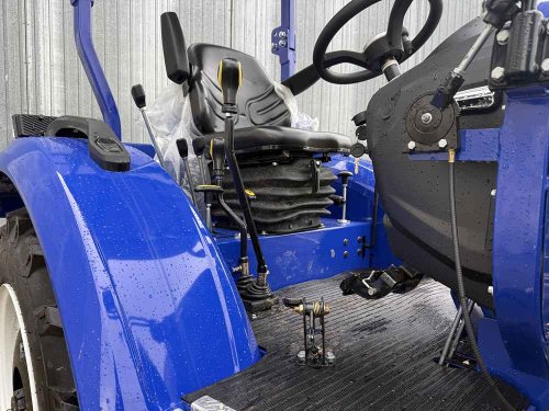 Минитрактор Файтер Т-254RD с козырьком