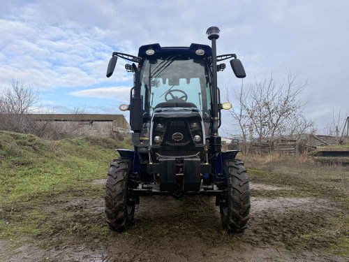 Мінітрактор KENTAVR 404 SC з пластиковим оздобленням кабіни