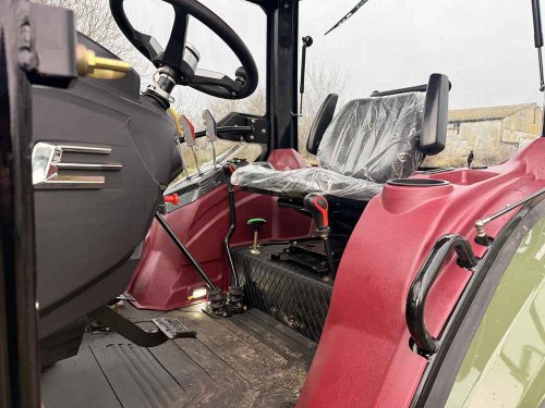 Минитрактор KENTAVR 404 SCU с пластиковой отделкой кабины